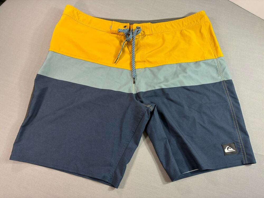 Quiksilver Highline Boardshorts Mens Colorblock Swim Surf Trunks Size Large 36